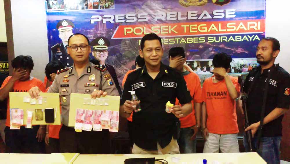 Polisi Ringkus 6 Pecandu Sabu di Surabaya Berkat 'Nyanyian' Pengedar