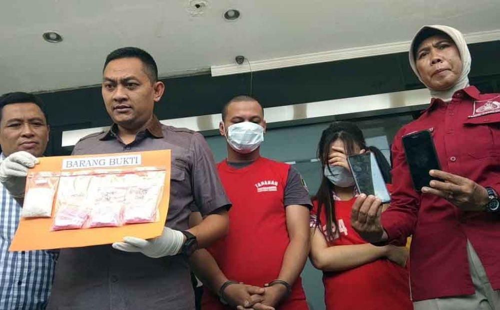 Polisi Bekuk Sepasang Kekasih Pengedar Narkoba Jaringan Lapas Porong