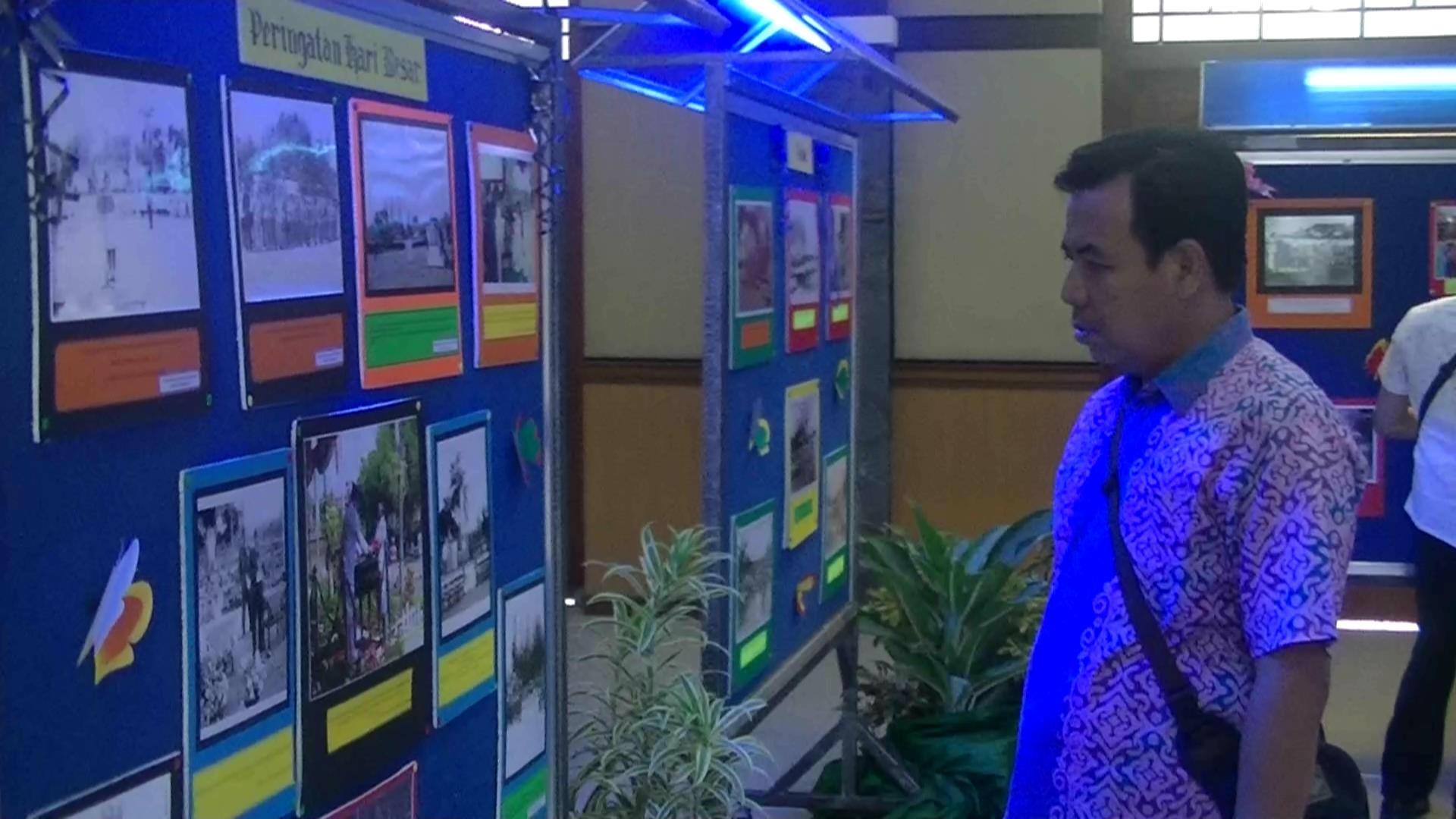 Pengunjung pameran di Tulungagung

