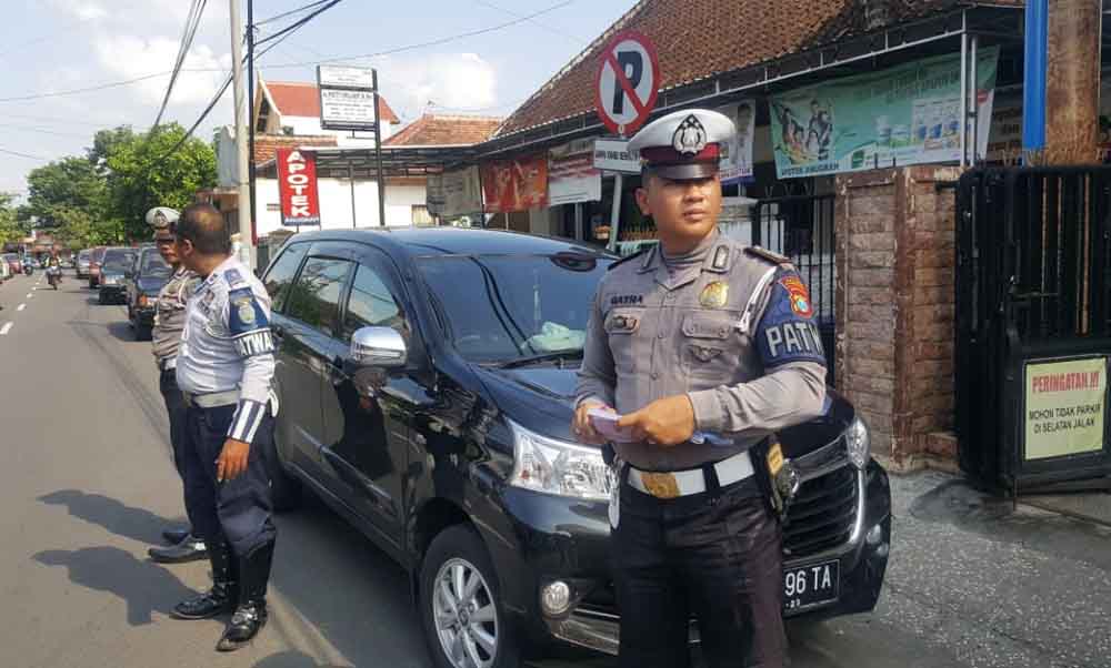 Penertiban parkir liar di Ponorogo
