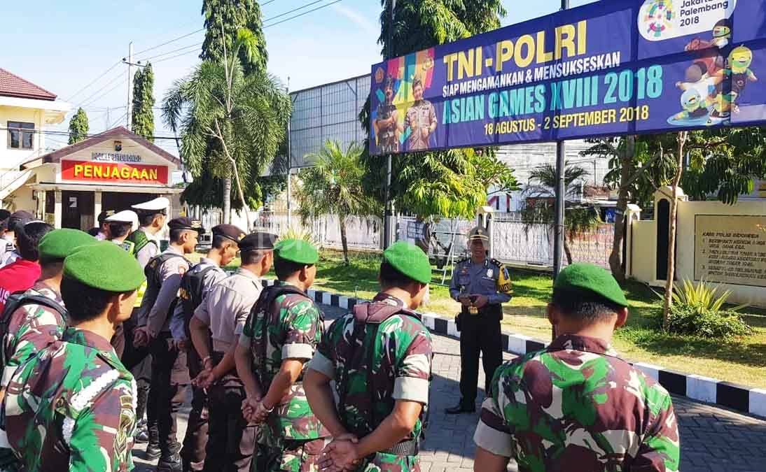 Apel gabungan TNI dan Polisi di Situbondo