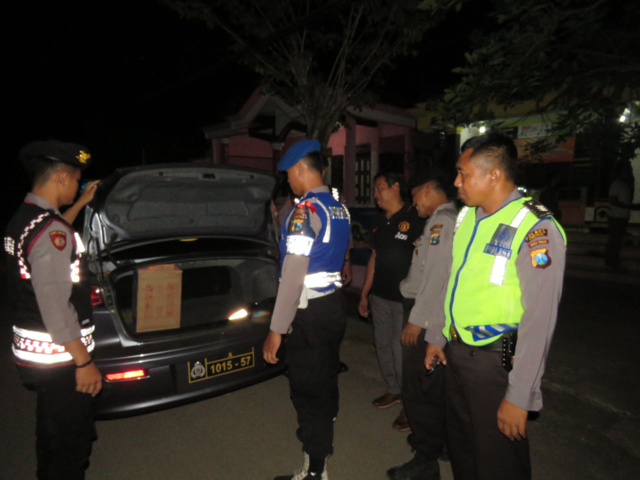 Polres Pacitan saat patroli skala besar