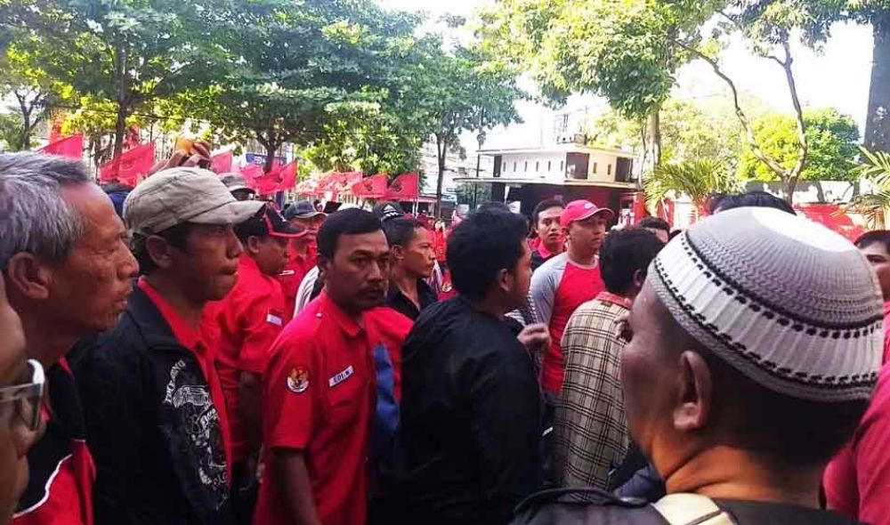 Kericuhan di kantor DPD PDIP Jawa Timur