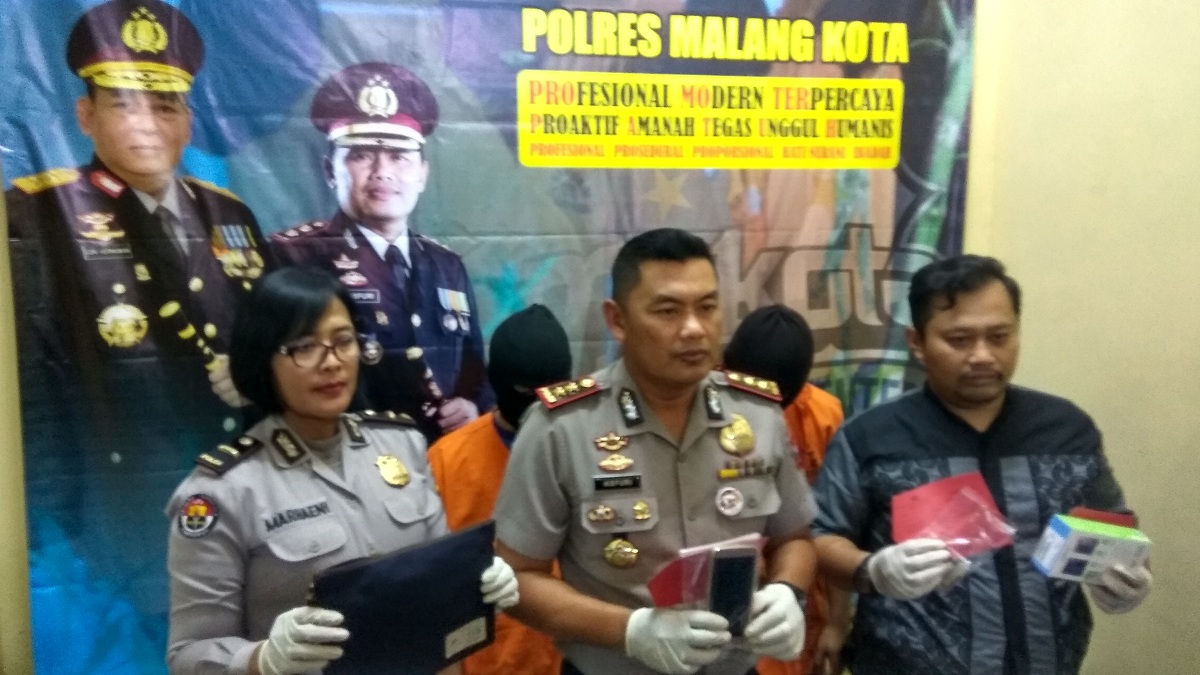 Dua tersangka pelaku pecah kaca mobil