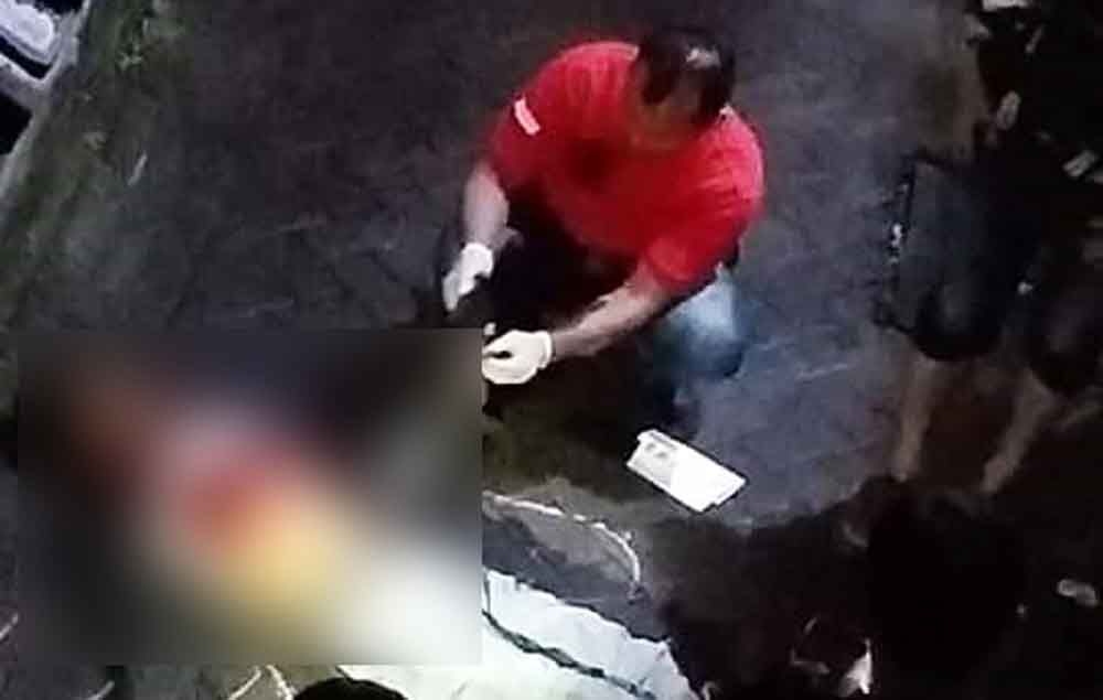 Proses identifikasi korban pembunuhan di Surabaya