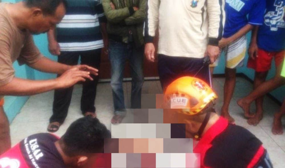  Pelaku saat diamankan warga usai merampok dan memperkosa korbannya