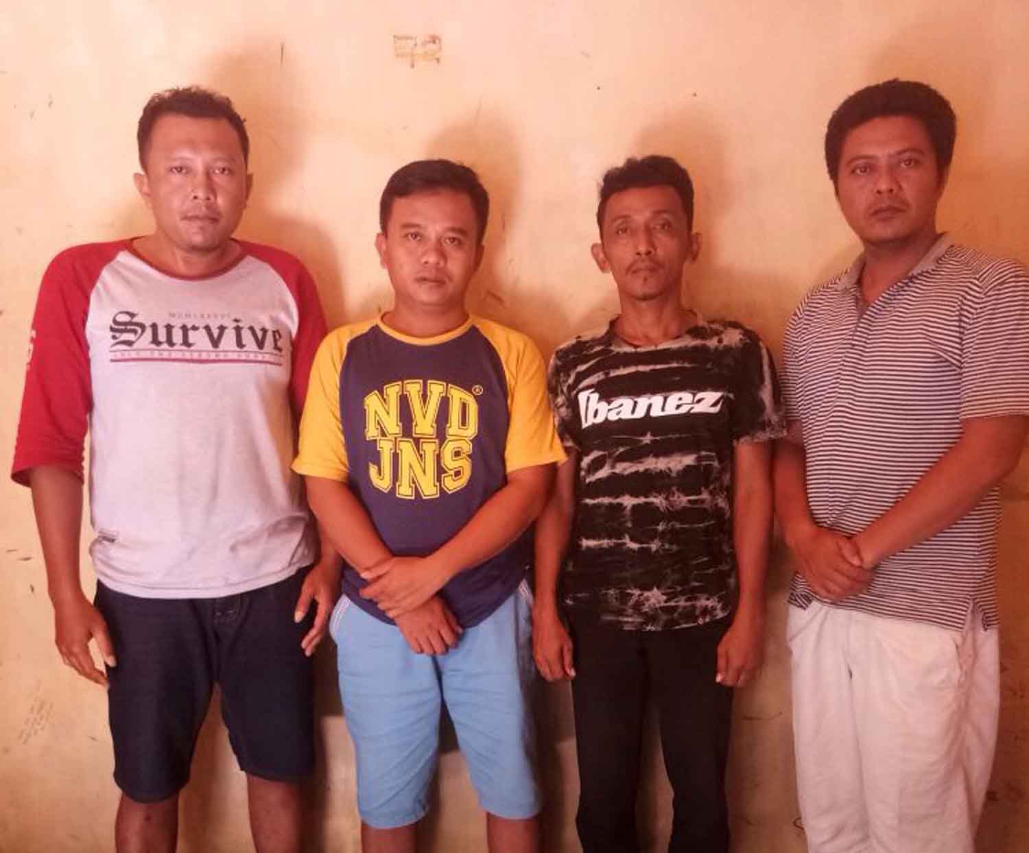 Keempat penculik saat diamankan di Mapolres Bondowoso.