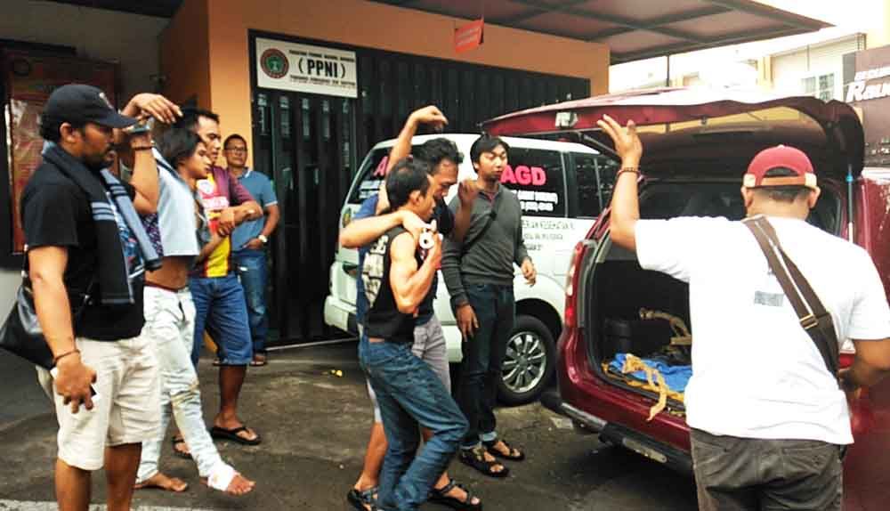Melawan saat Diringkus, 4 Bandit Motor di Ponorogo Ditembak