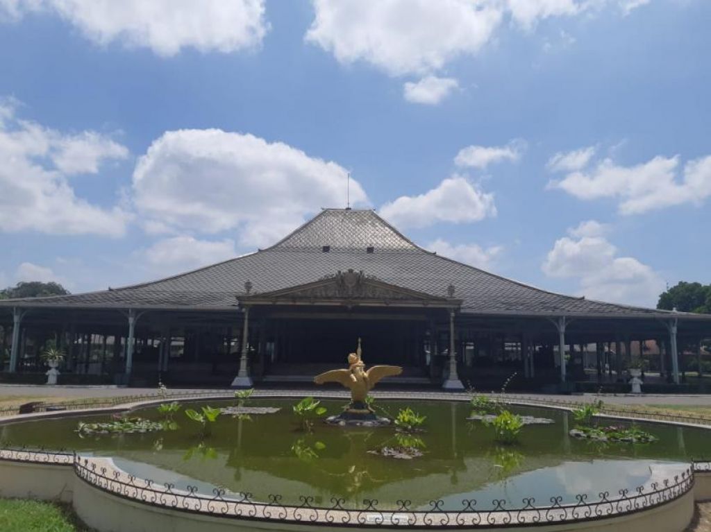 Pendopo Ageng Pura Mangkunegaran di Solo, Jawa Tengah (Foto: Republika/Binti Solikah)
