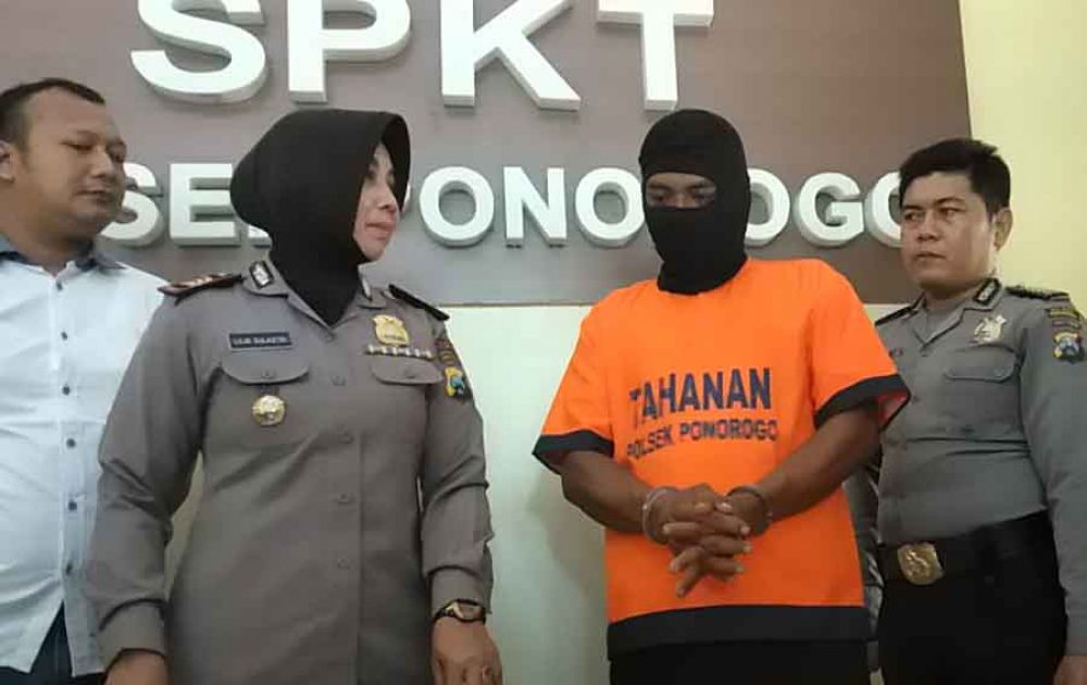 Kuras Harta dan Setubuhi Korban, Polisi Gadungan Ditangkap di Ponorogo