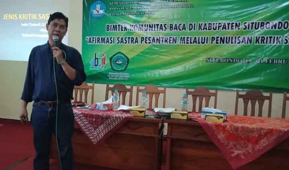 Pelatihan penulisan kritik sastra pesantren di Universitas Ibrahimy Ponpes Salafiyah Syafi'iyah Sukorejo Situbondo.