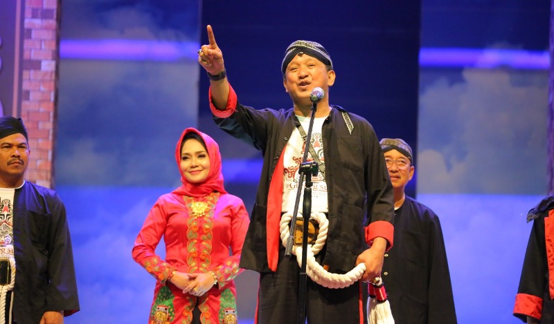 Bupati Ipong saat penupan Grebeg Suro 2018.