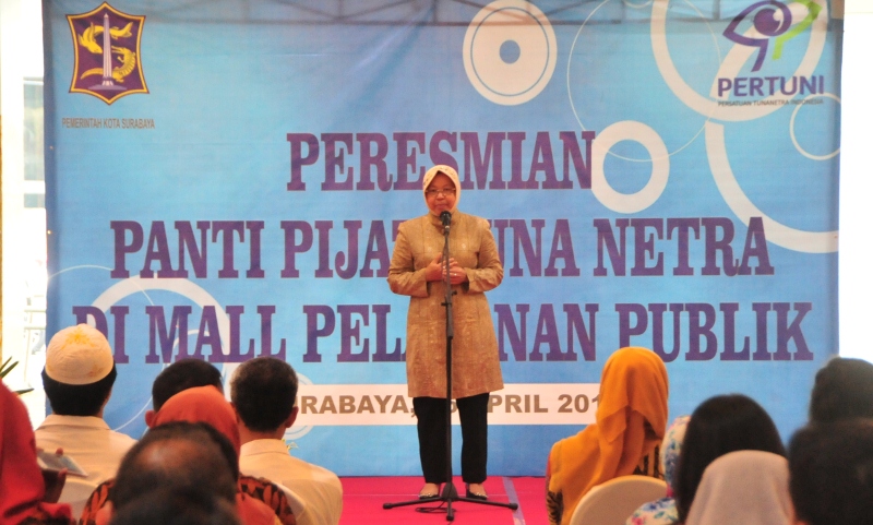 Peresmian panti pijat tuna netra di Gedug Siola Surabaya.