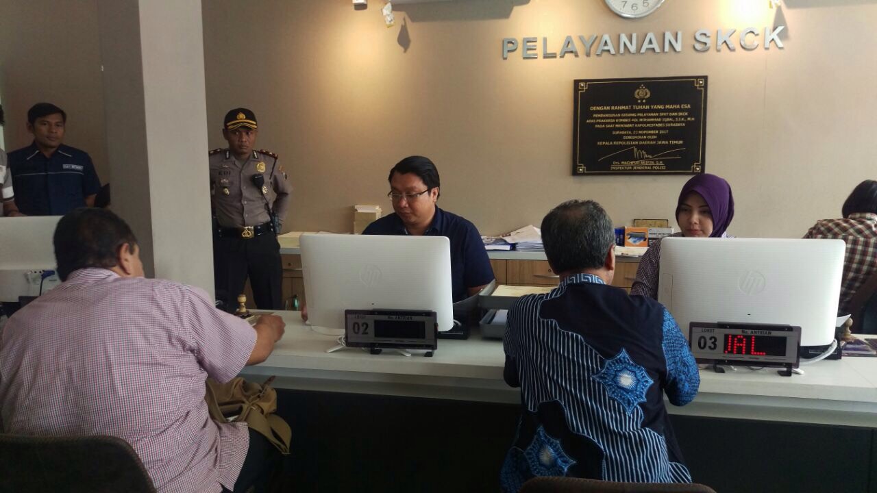 Permohonan SKCK di Mapolrestabes Surabaya/Foto: Narendra Bakrie