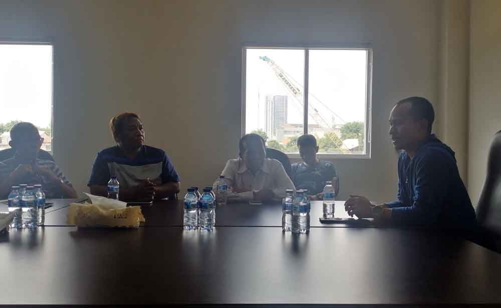 Pertemuan warga dengan pihak Trans Icon