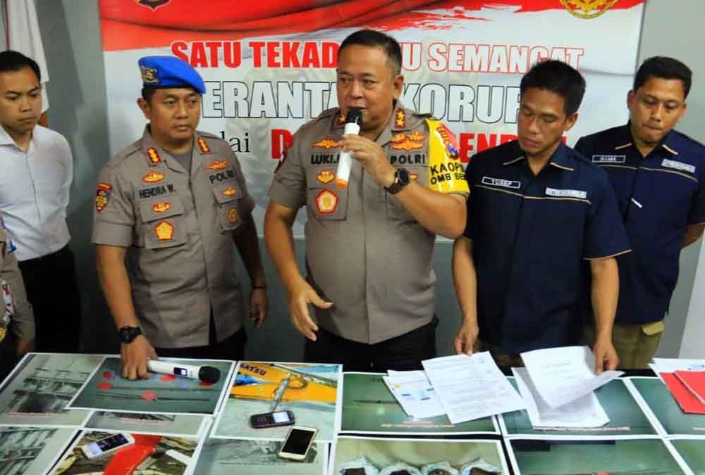 Kapolda Jatim, Irjen Pol Luki Hermawan saat mengumumkan 6 tersangka kasus amblesnya Jalan Raya Gubeng di Mapolda Jatim, 23 Januari 2019 lalu