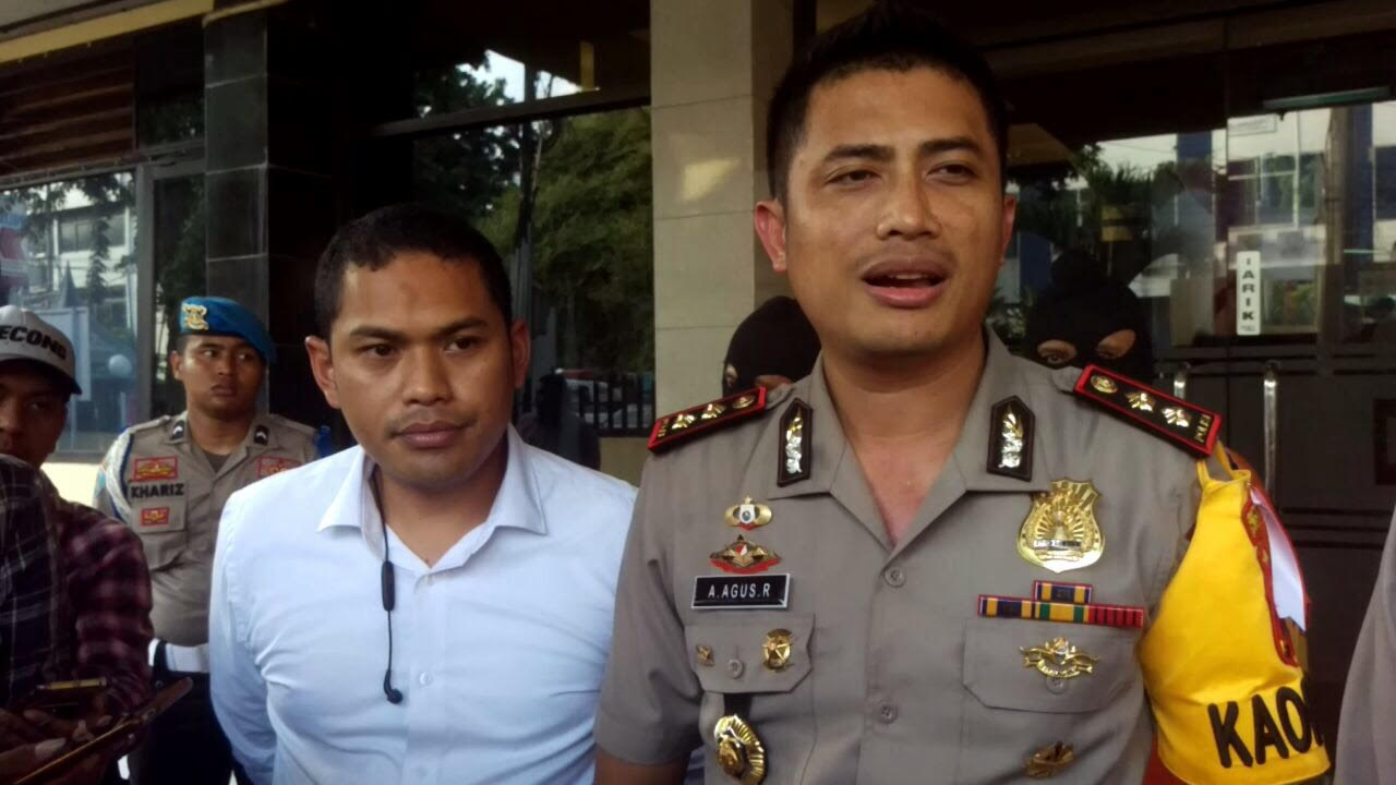 AKBP Antonius Agus Rahmanto (kanan).