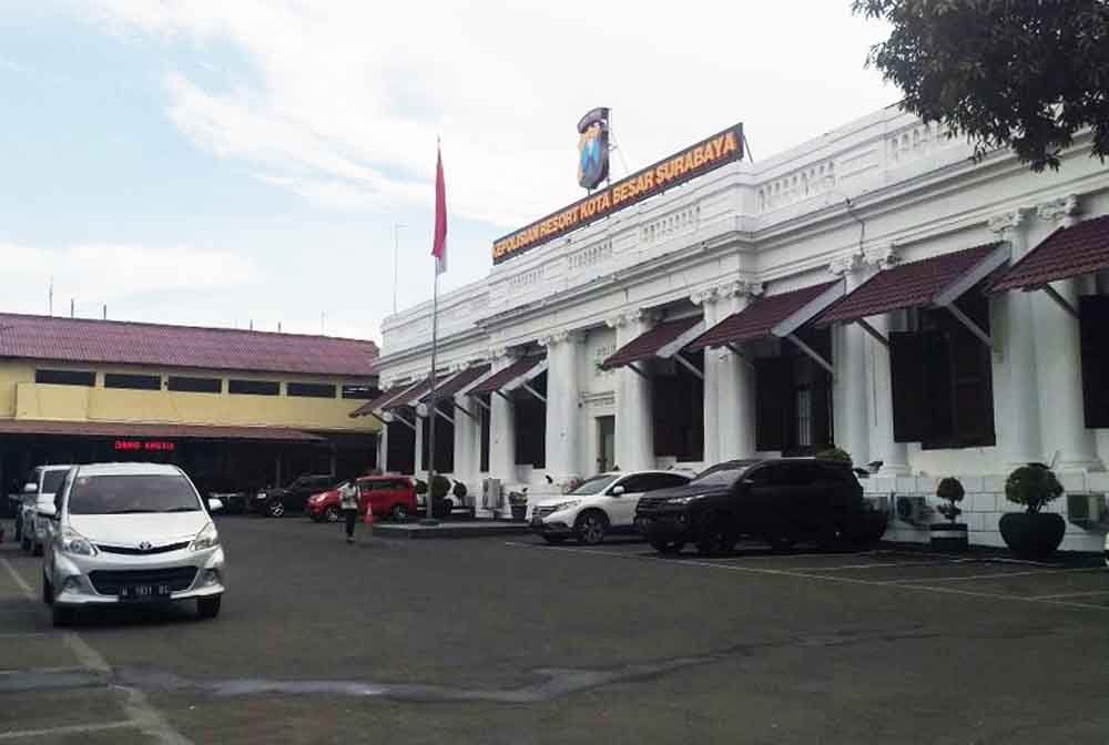 Kantor Polrestabes Surabaya.