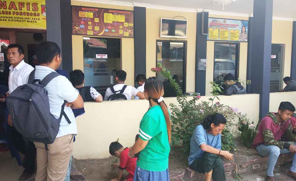 Suasana pengurusan SKCK di Polres Ponorogo