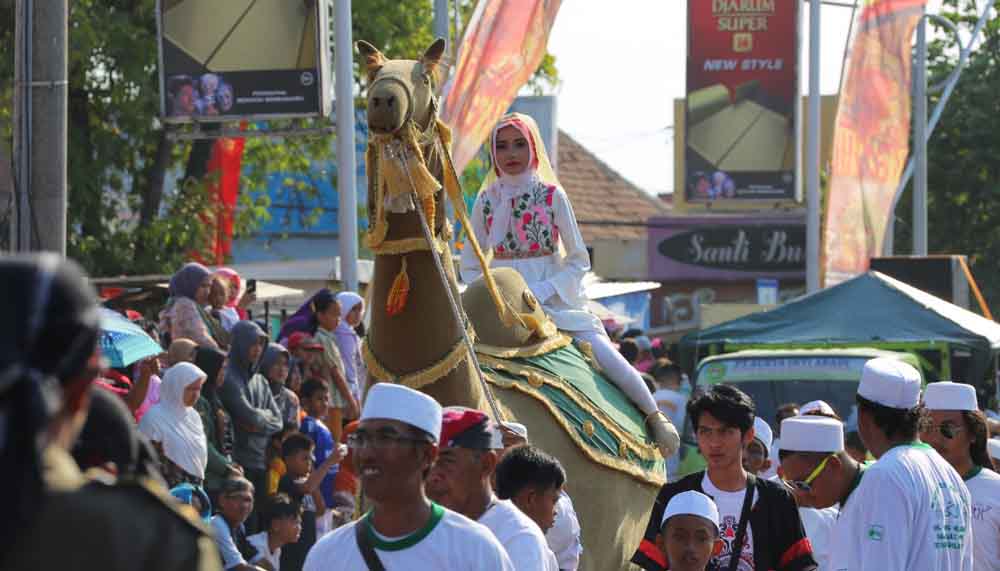 Parade budaya di Ponorogo