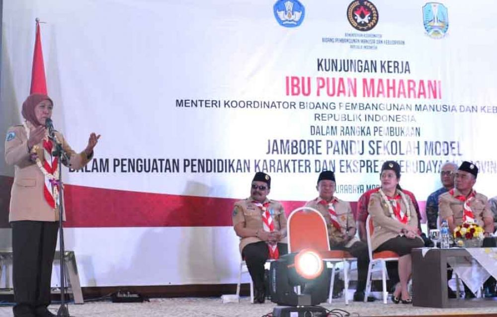 Gubernur Khofifah di acara pembukaan Jambore Pandu Sekolah Model.