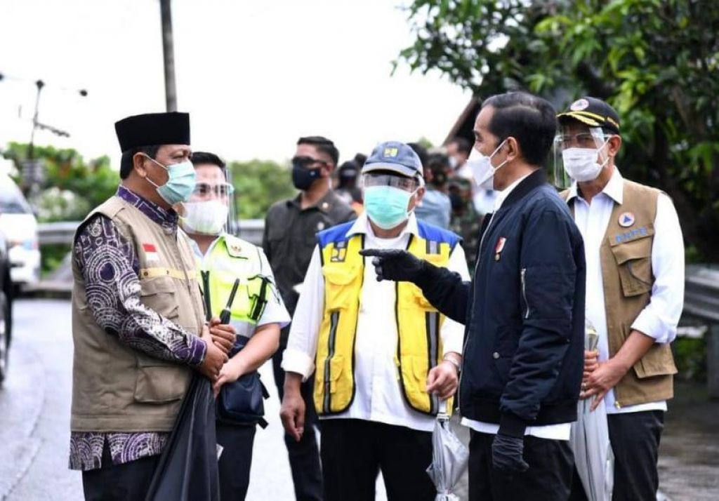 Tinjau Banjir di Kalsel, Jokowi: Perbaiki Infrastruktur yang Terdampak