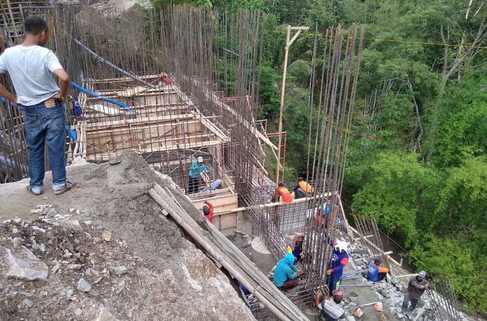 Proyek bronjong di Ponorogo yang terancam molor