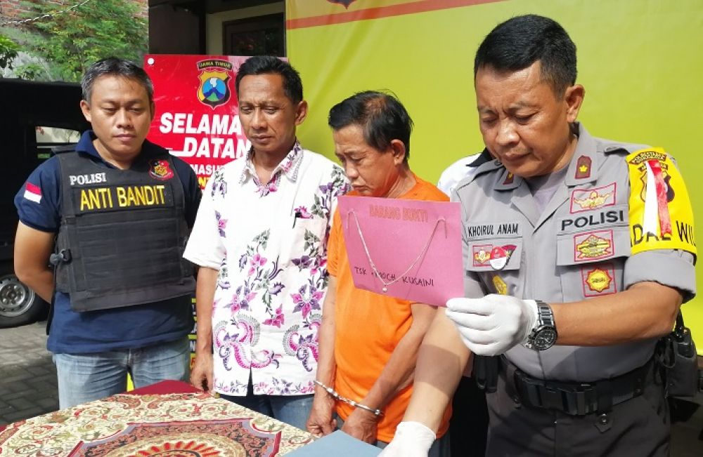 Terdesak Ekonomi, Pria di Surabaya ini Rampas Perhiasan Bocah