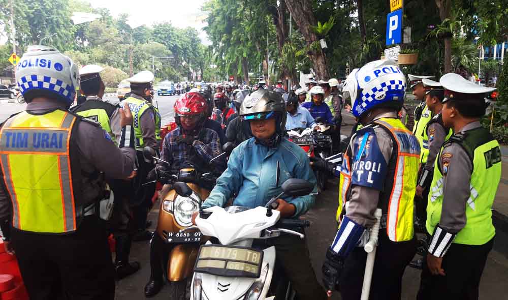 Razia kendaraan yang digelar di kawasan Taman Bungkul Surabaya