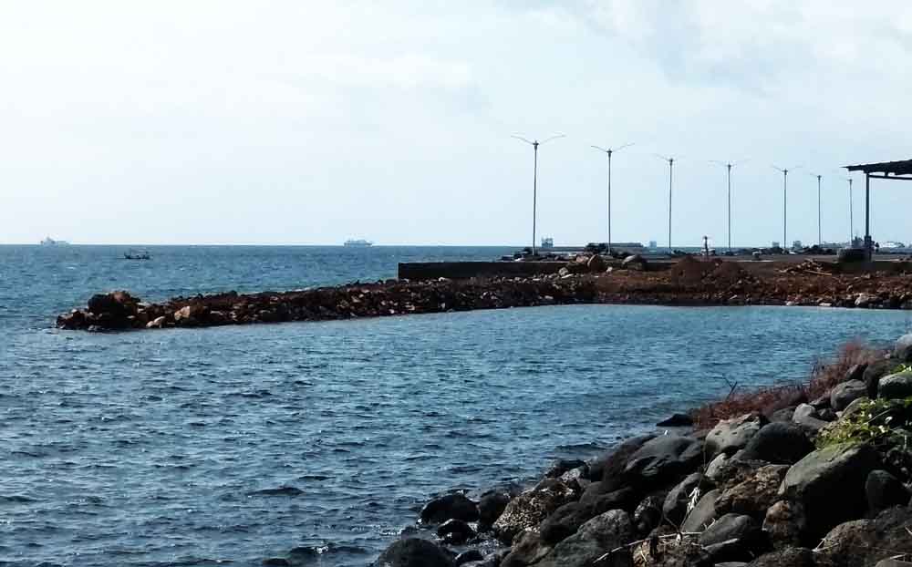 Reklamasi Pantai Wtu Dodol di Banyuwangi