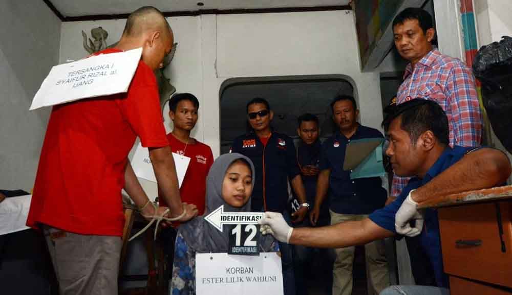 Rekonstruksi Pembunuhan Bos Laundry: 2 Pelaku Lakoni 41 Adegan