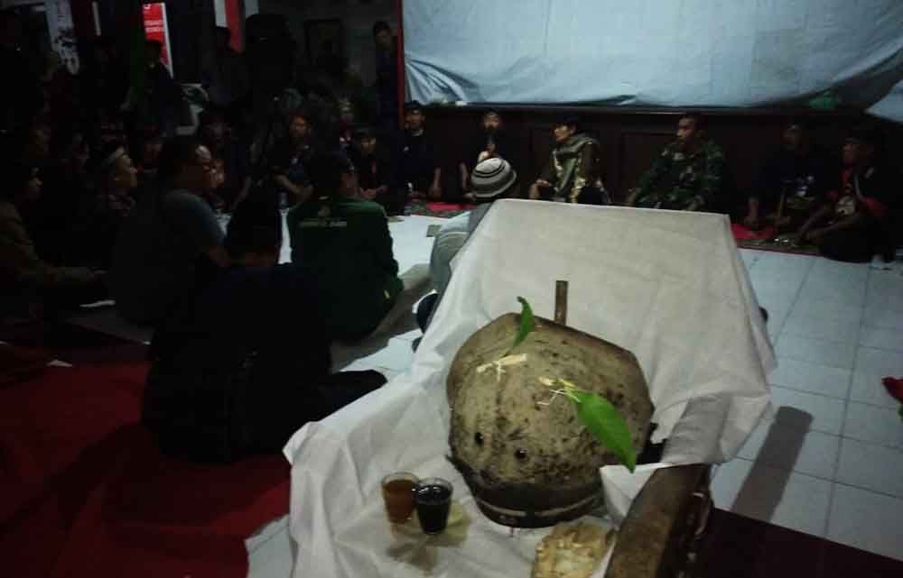 Dadak merak berumur ratusan tahun yang akan diarak