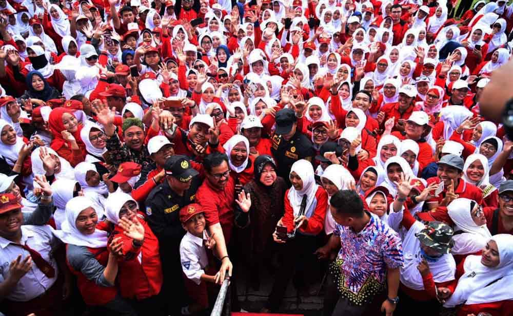 Peringatan Hari Guru di Surabaya, Risma: Kenakalan Remaja Menurun