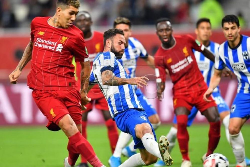 Roberto Firminho mencetak gol pada laga LIverpool vs MOnterrey (Foto: EPA-EFE/NOUSHAD THEKKAYIL)