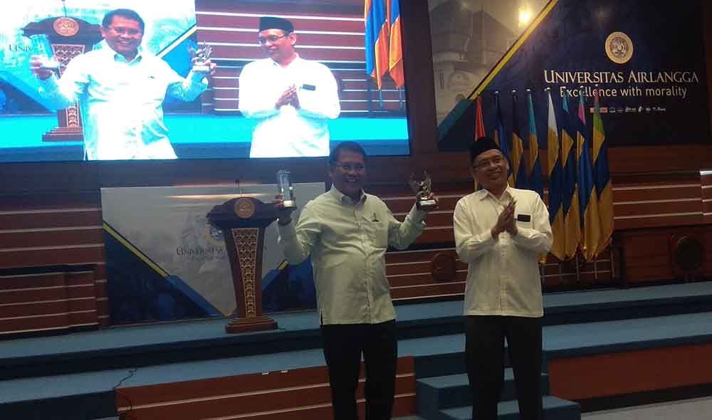 Menkominfo Rudiantara di Unair