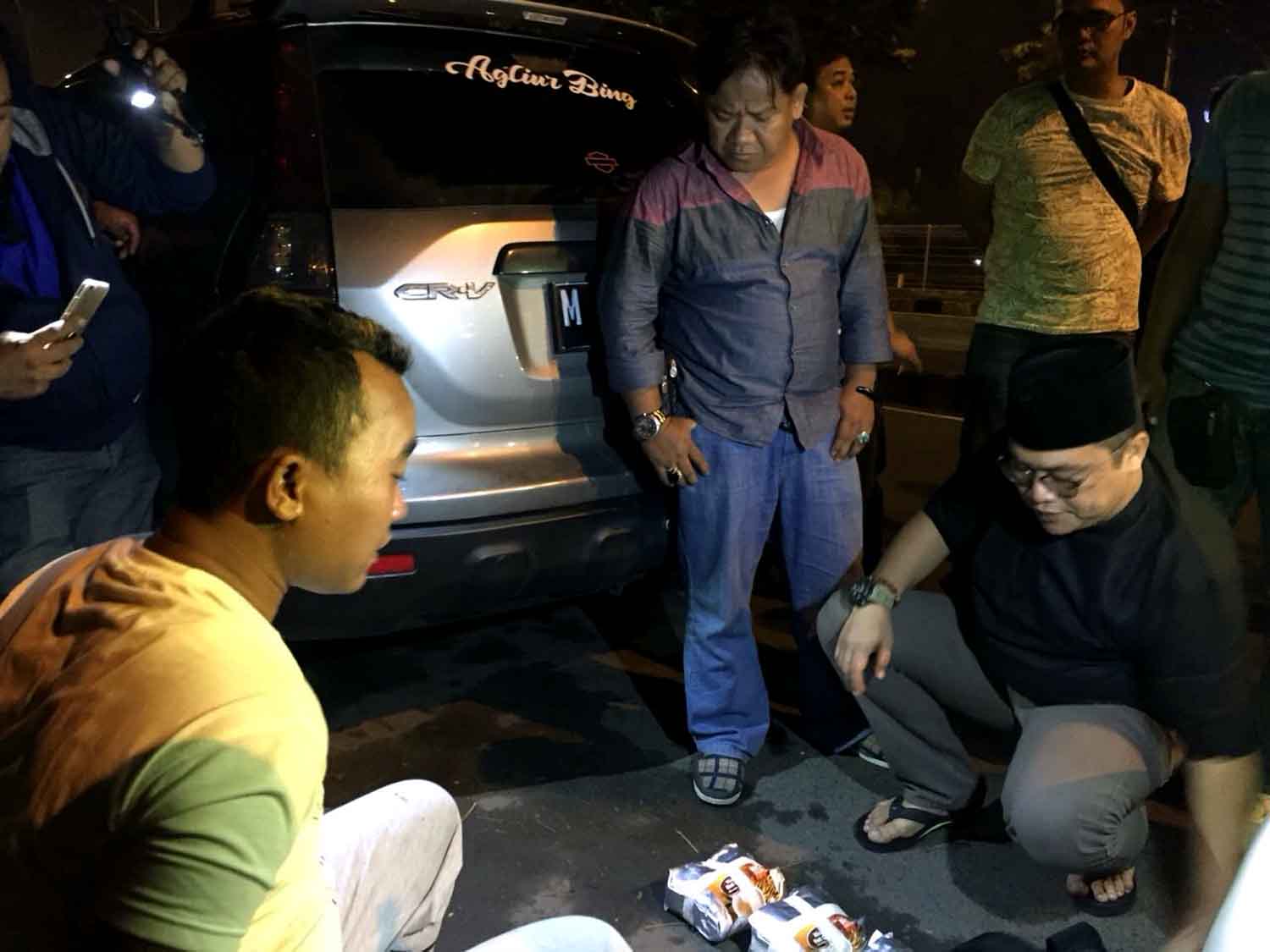 Proses penyergapan Nandi, kurir sabu 5,5 Kg dari Kepri ke Madura. 