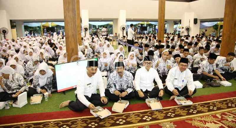 Bupati Anas saat menggelar safari ramadan/istimewa