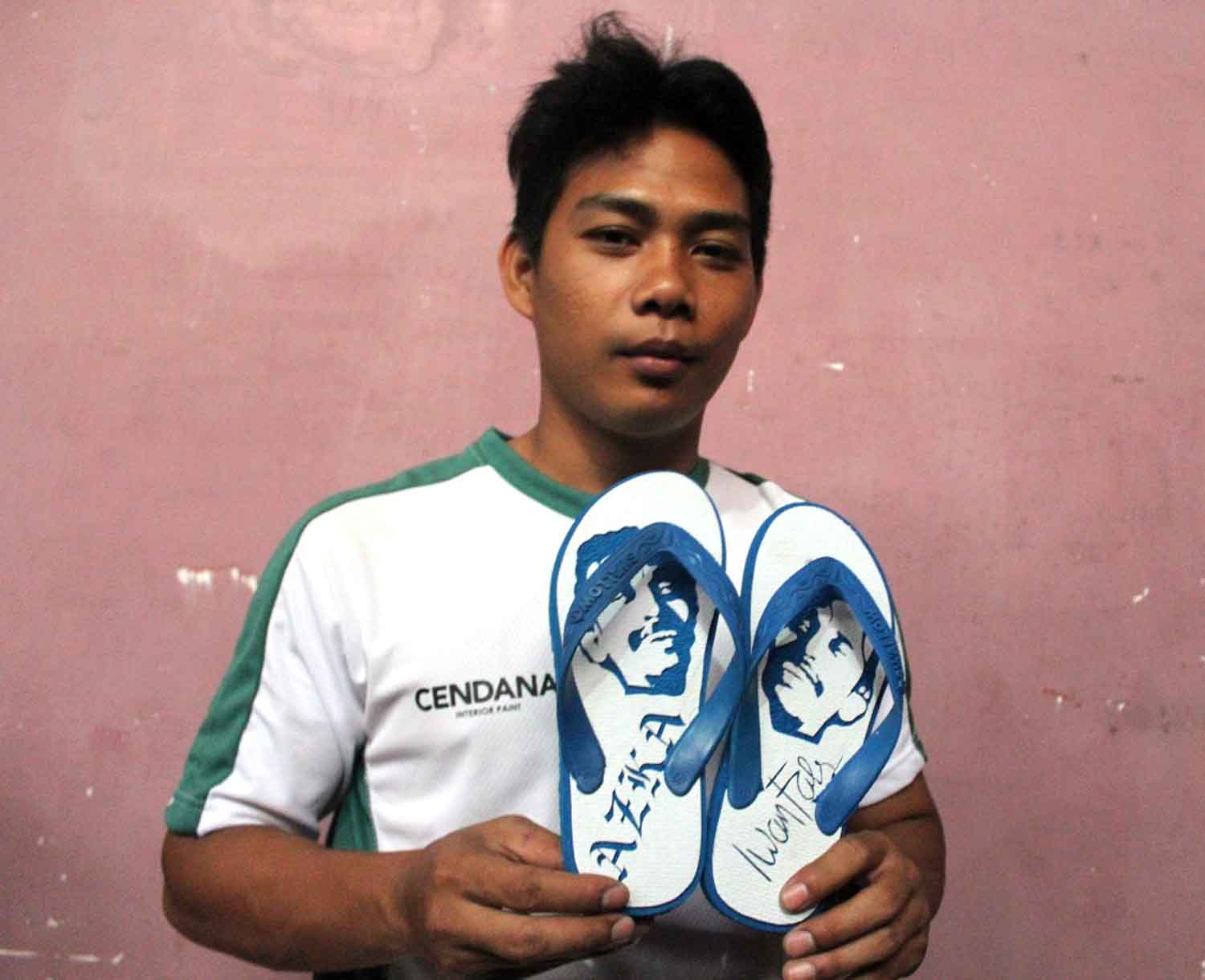 Pria Blitar Ini Sukses Gara - Gara Kehilangan Sandal