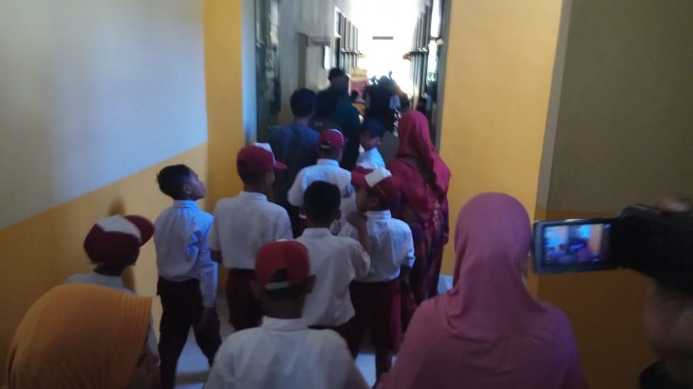 Puluhan siswa SDN 02 Patoman yang dicukur ngawur lapor Polsek Rogojampi