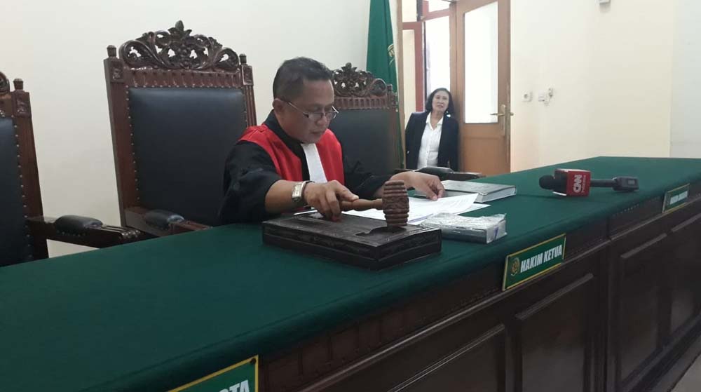 Hakim Tunggal Dede Suryaman