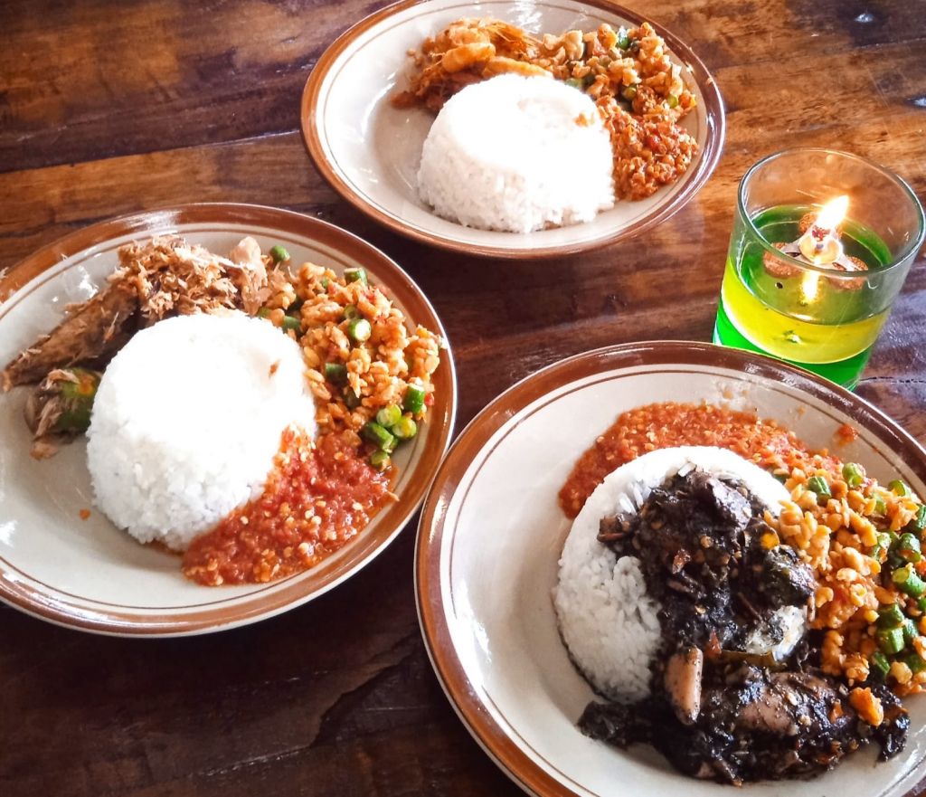 Menikmati Nasi Sambal Tempong Khas Banyuwangi di Malang