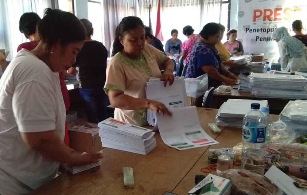 Sortir Surat Suara, KPU Tulungagung Kerahkan 50 Tenaga Kontrak