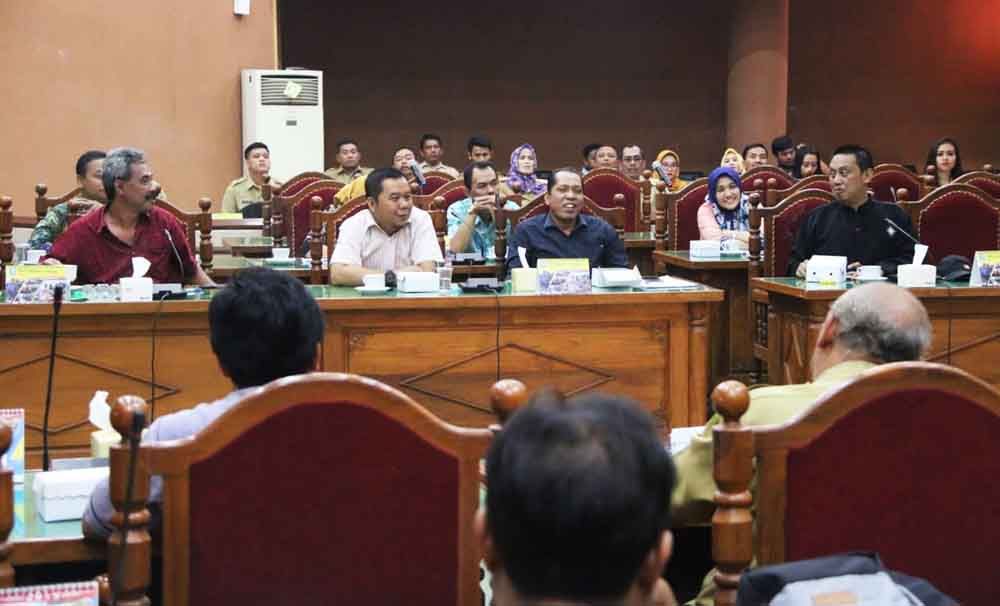 Rapat dengar pendapat surat domisili palsu di DPRD Ponorogo