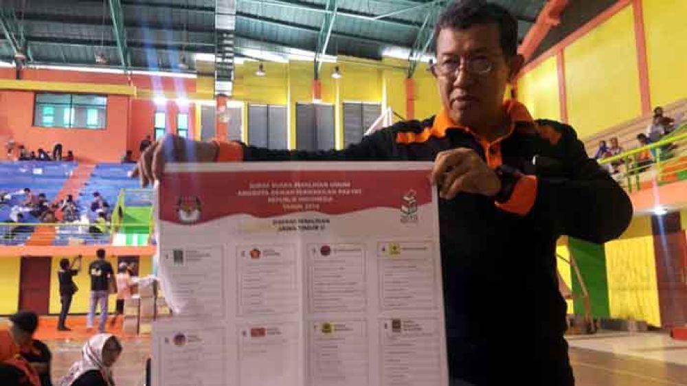 KPU Kabupaten Pasuruan tunjukkan kerusakan surat suara 