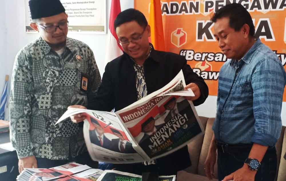Bawaslu Temukan Tabloid Berisi Visi dan Misi Prabowo-Sandi di Madiun