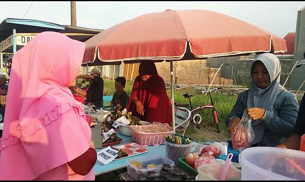 Pasar dadakan di Mojokerto