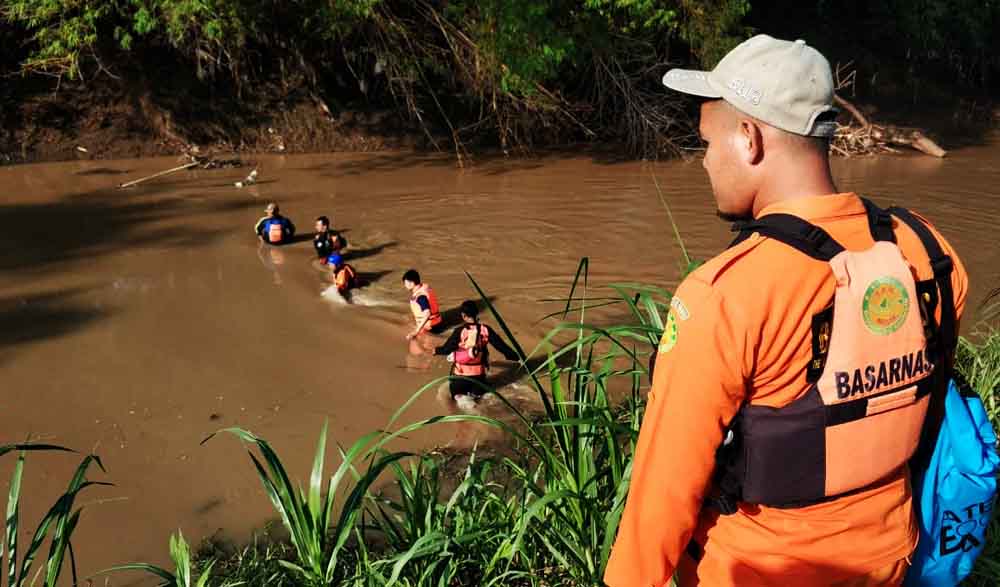 Pencarian santri yang tenggelam di Ponorogo