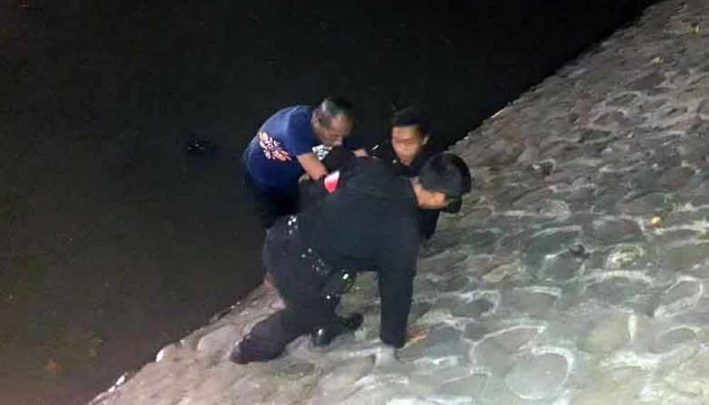 Evakuasi terhadap korban