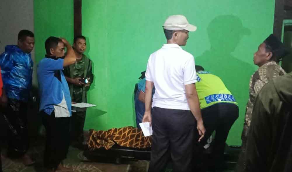 Korban tenggelam saat di rumah duka
