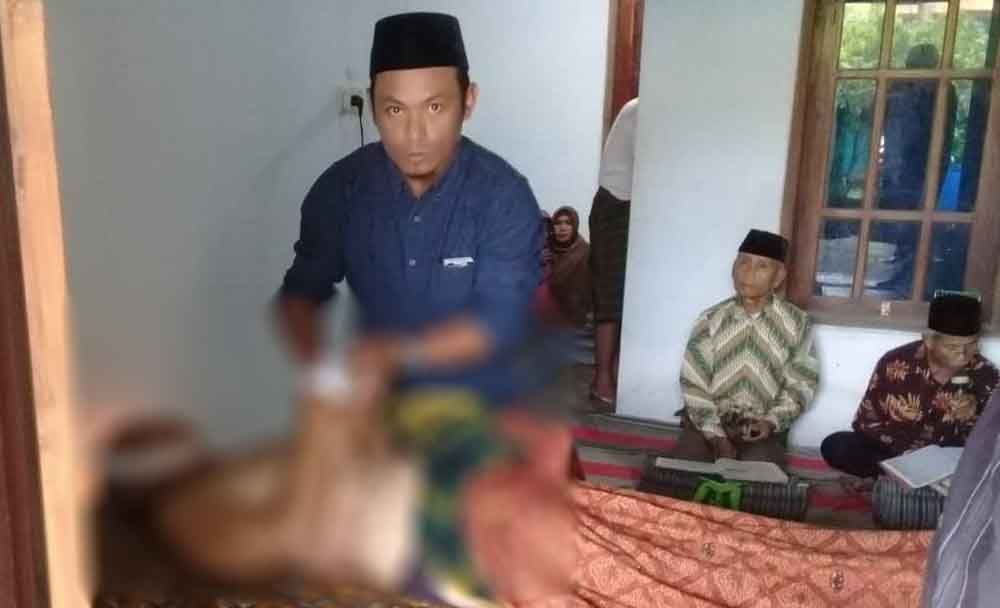 Jenazah Yasir di rumah duka